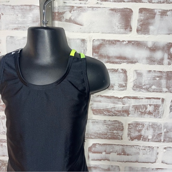 Under Armour Pink and Black Activewear - Picture 4 of 5